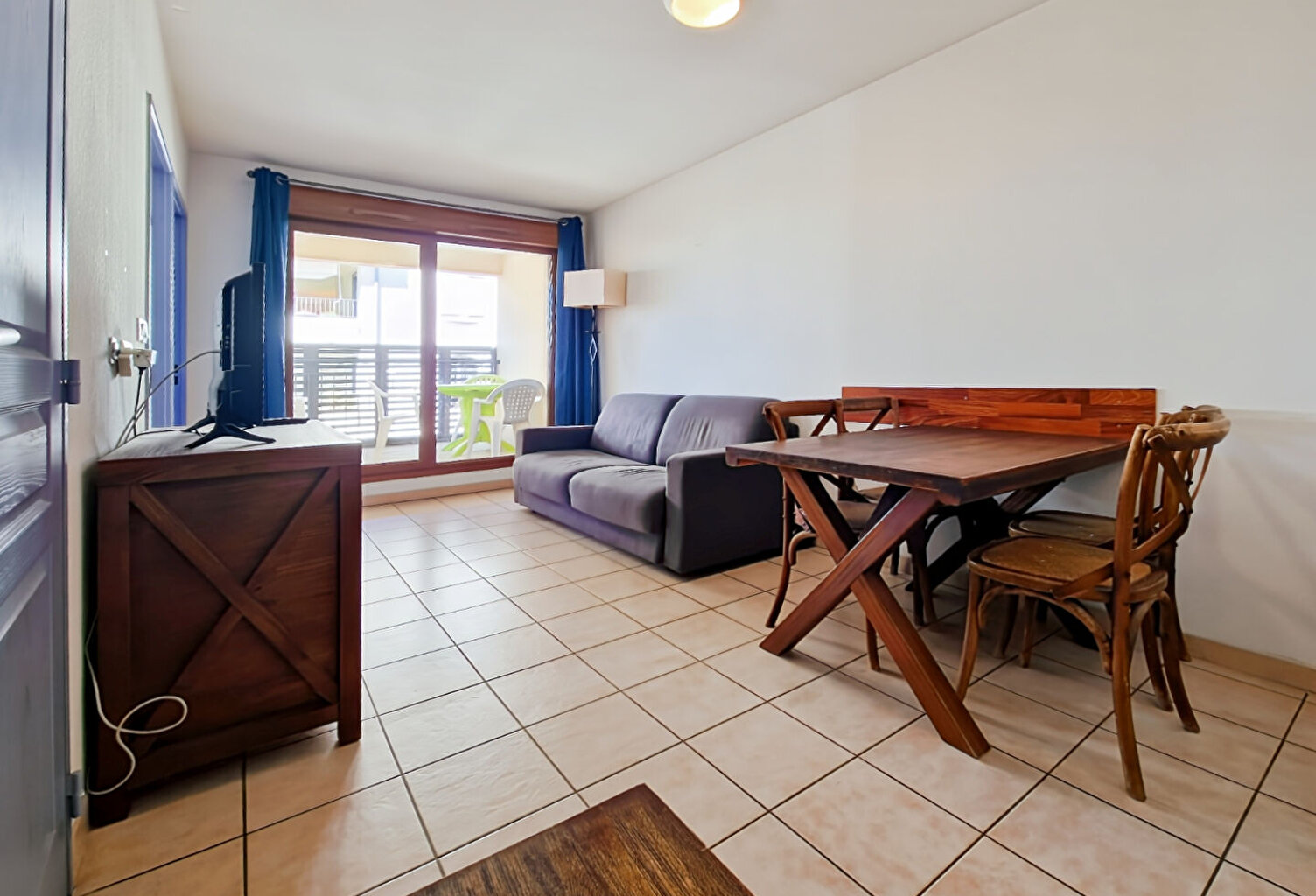 A VENDRE - Appartement T2 bis avec balcon, sur Uzès (parking ... — photo 1