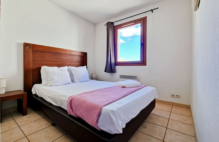 A VENDRE - Appartement T2 bis avec balcon, sur Uzès (parking ... — photo 3