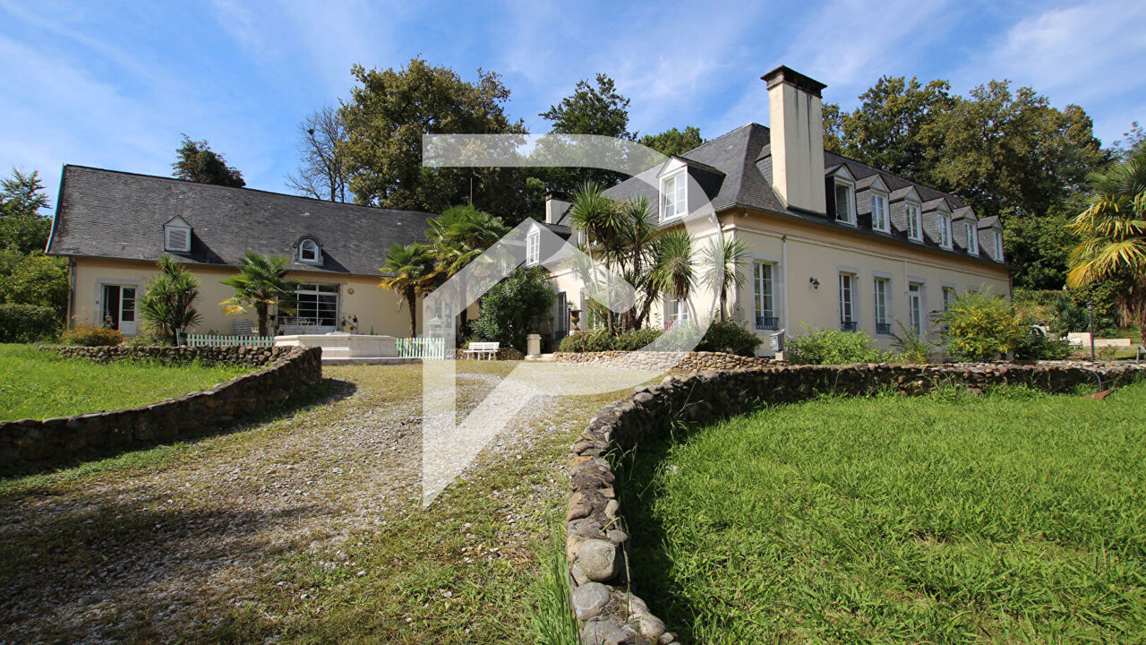 maison 20 pièces 684 m2 à vendre à Rontignon (64110)