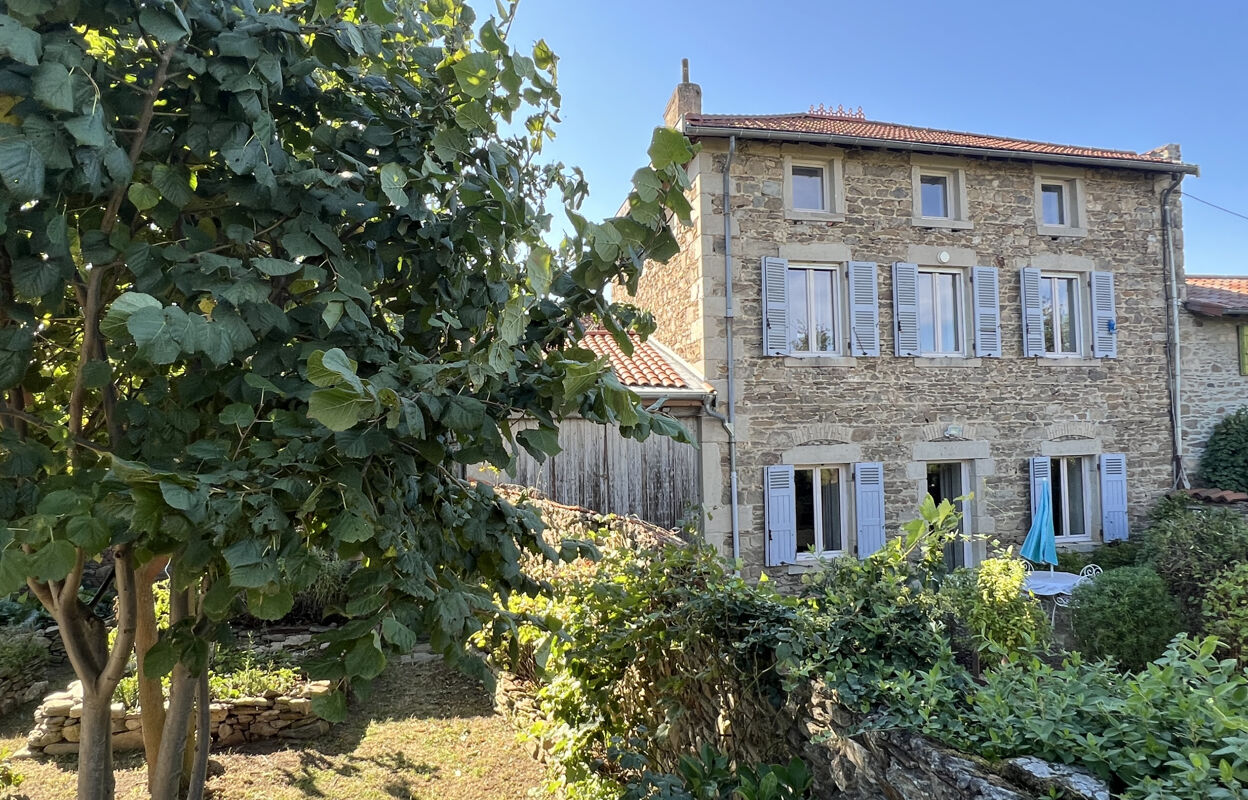 maison 8 pièces 250 m2 à vendre à Mornant (69440)