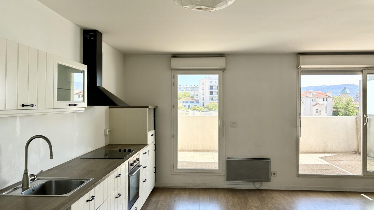 appartement 4 pièces 95 m2 à vendre à Marseille 8 (13008)