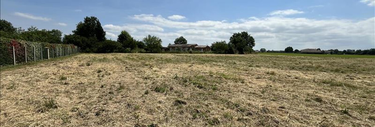 Terrain  2796 m² à vendre à Castelsarrasin (82100)
