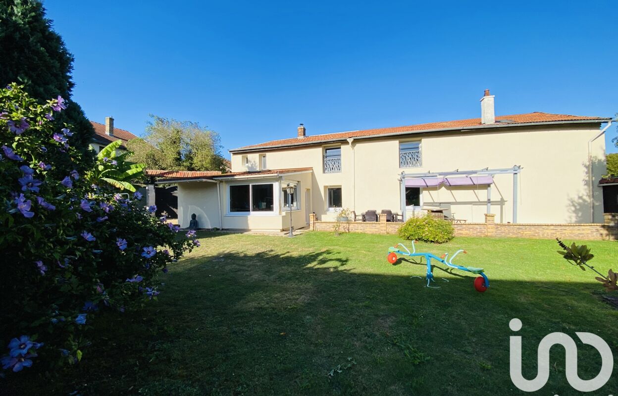 maison 4 pièces 112 m2 à vendre à Vouziers (08400)