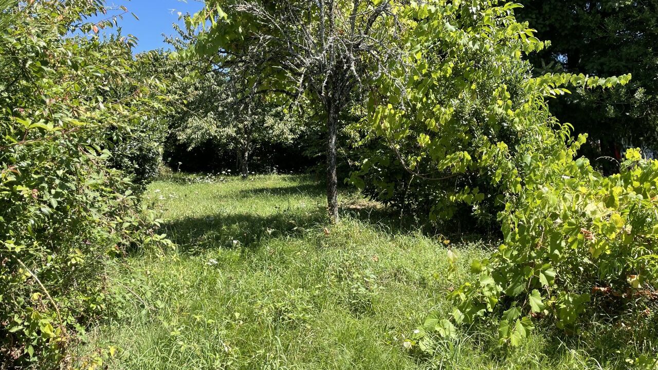 terrain  pièces 1590 m2 à vendre à Bussière-Galant (87230)