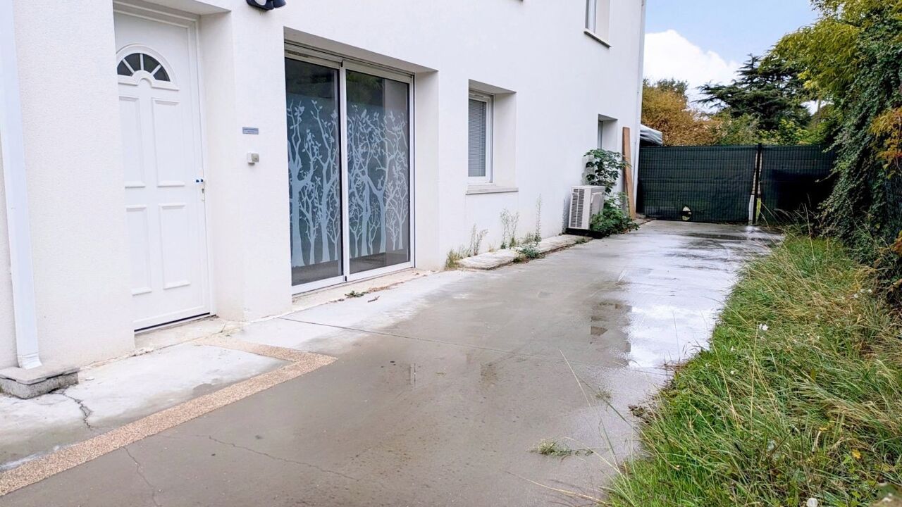 commerce  pièces 72 m2 à vendre à Villenave-d'Ornon (33140)