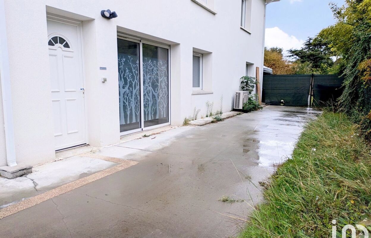 commerce  pièces 72 m2 à vendre à Villenave-d'Ornon (33140)