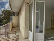 Appartement de 89 m2  avec balcon, parking libre et cellier, 2eme etage. — photo 4