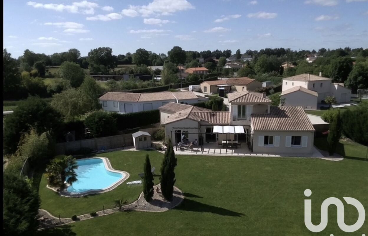 maison 7 pièces 169 m2 à vendre à Bressuire (79300)