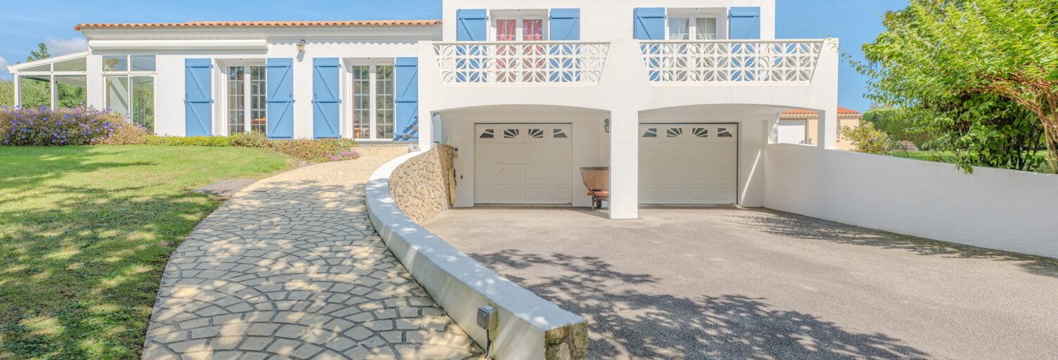 Maison 4 Pièces 121 m² à vendre à Les Achards (85150)