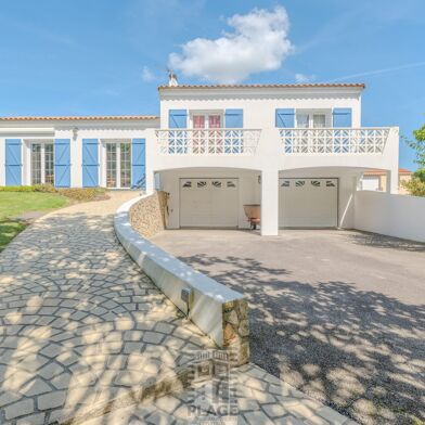 Maison 4 pièces 462900 €