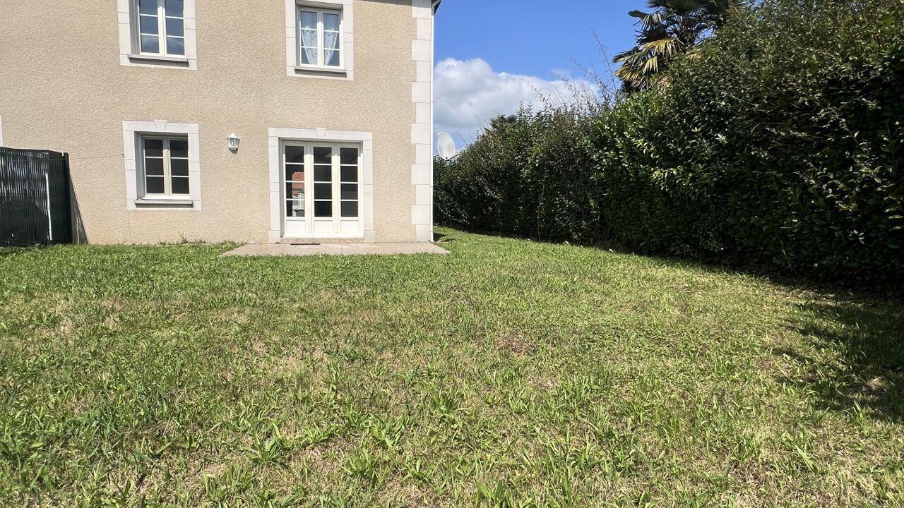 maison 5 pièces 106 m2 à vendre à Lons (64140)