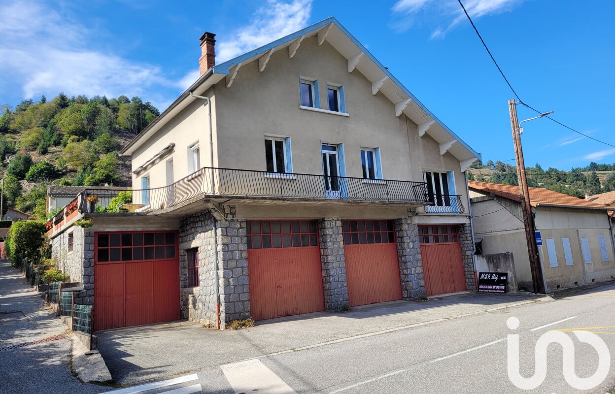 maison 10 pièces 188 m2 à vendre à Saint-Martin-de-Valamas (07310)