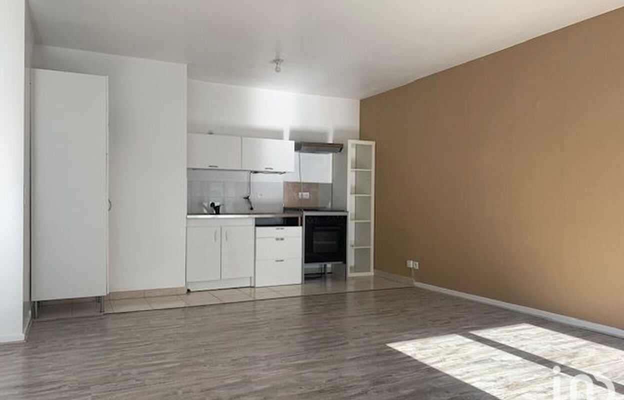 appartement 3 pièces 63 m2 à vendre à Noisiel (77186)