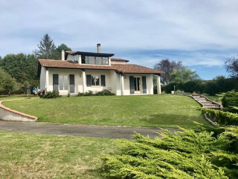 Maison À Vendre — photo 1