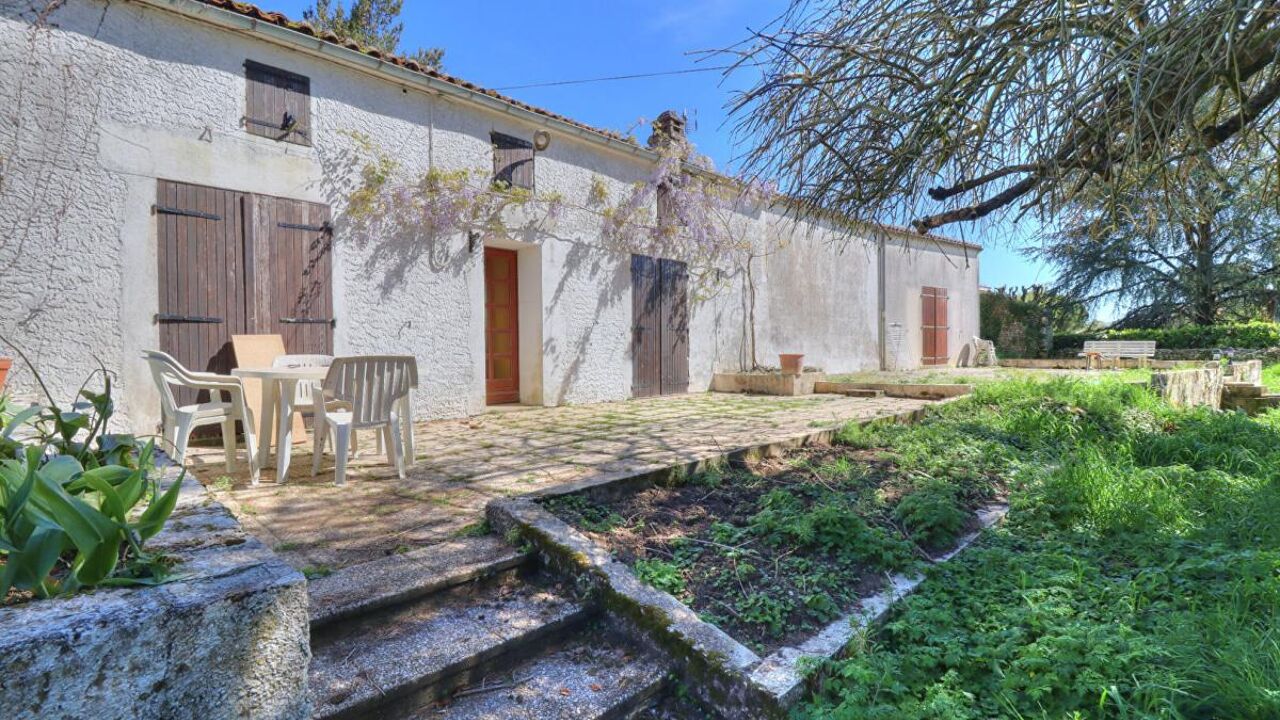 maison 6 pièces 188 m2 à vendre à Sainte-Ouenne (79220)