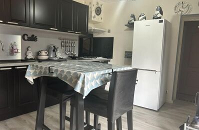 vente appartement 89 000 € à proximité de Chadeleuf (63320)