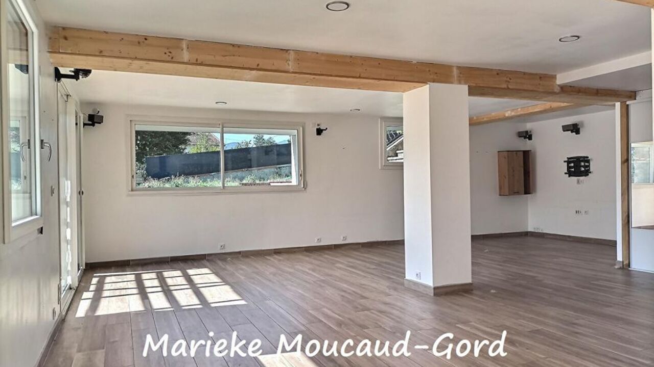 maison 17 pièces 237 m2 à vendre à Bas-en-Basset (43210)