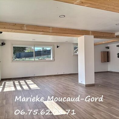 Maison 17 pièces 237 m²