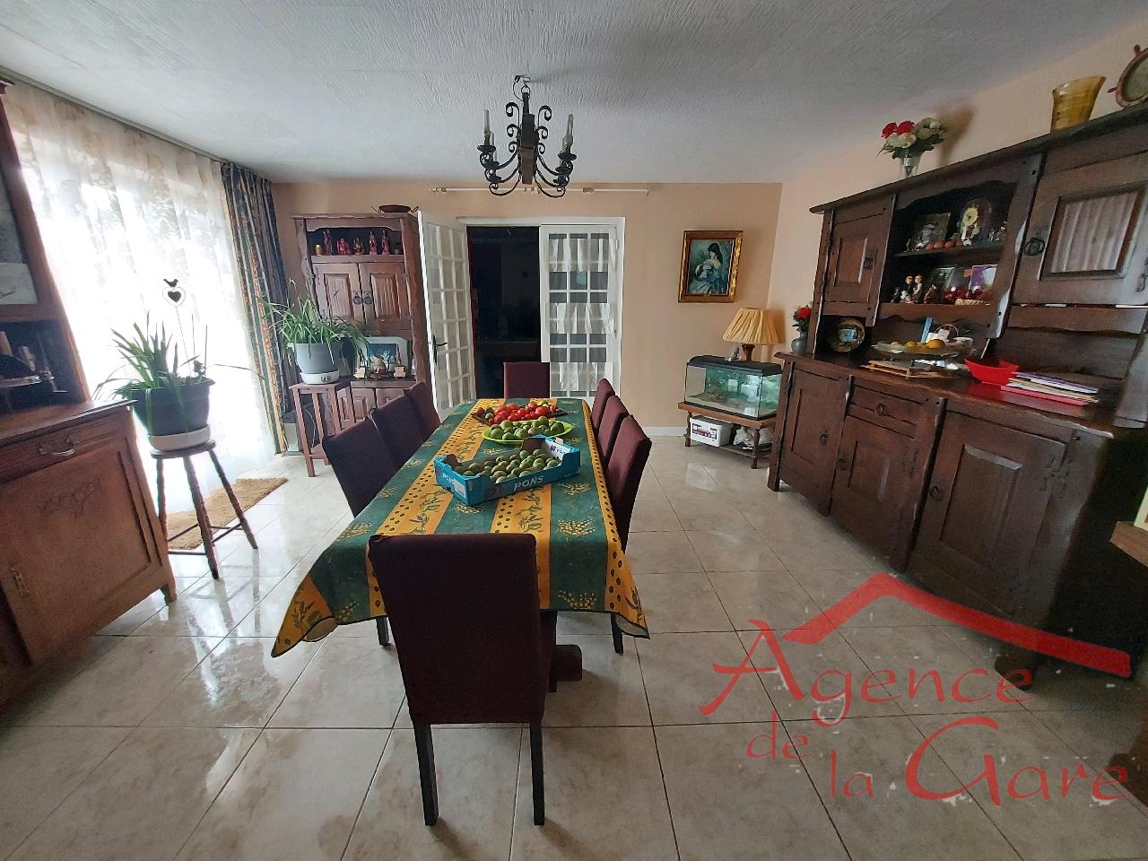 Villa / Maison  T7 à vendre Sézanne 51120