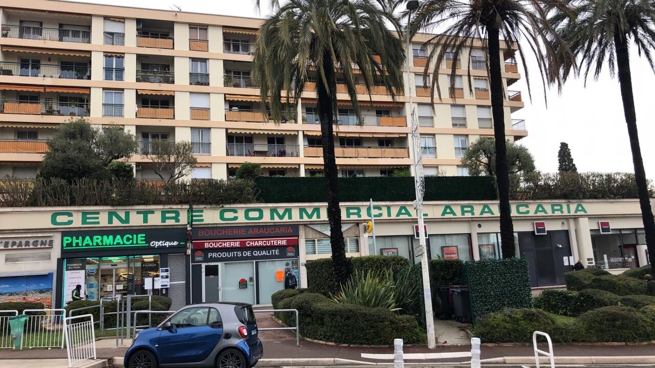 commerce 11 pièces  m2 à vendre à Nice (06200)