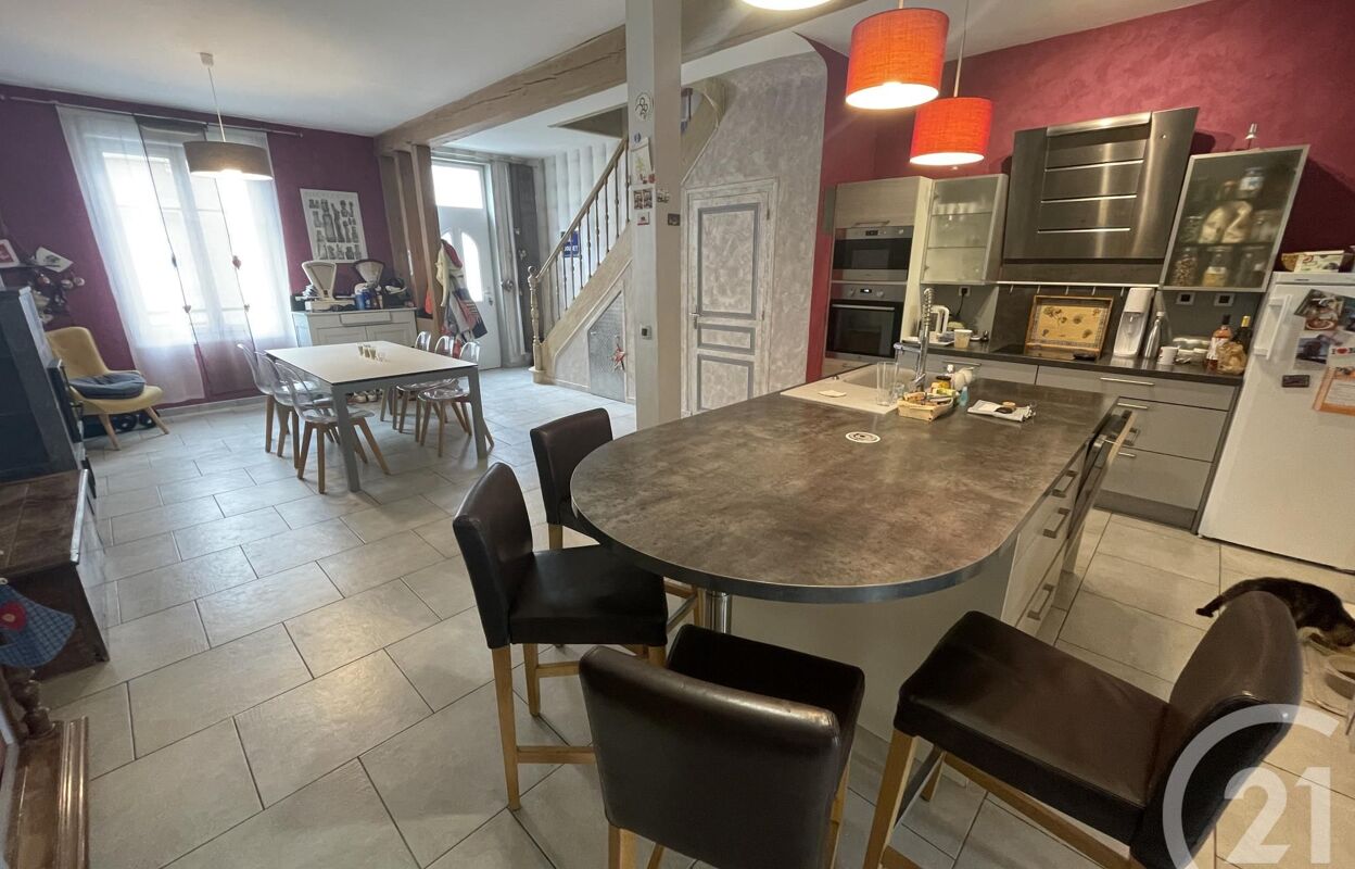 maison 7 pièces 134 m2 à vendre à Châteauroux (36000)