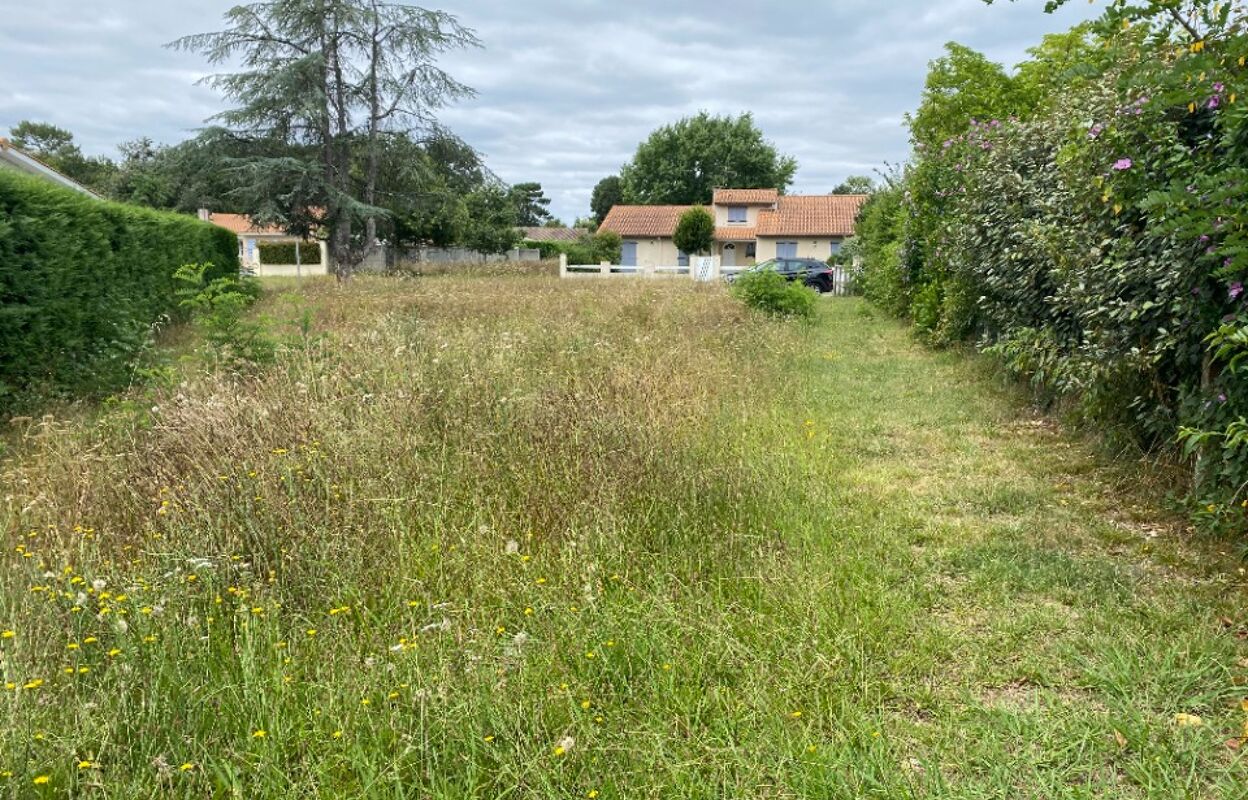 terrain  pièces 500 m2 à vendre à Cussac-Fort-Médoc (33460)