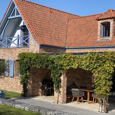 Maison 8 pièces 878800 €