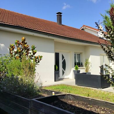 Maison 7 pièces 245 m²