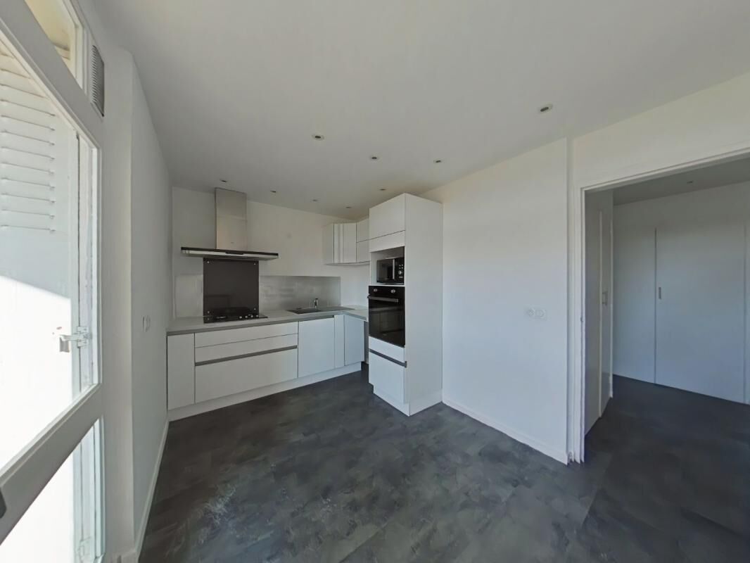 Appartement 4 pièces  à louer Valence 26000