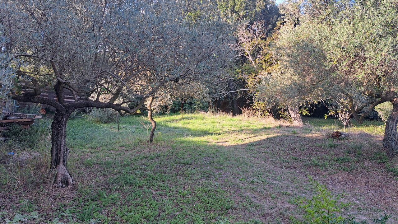 terrain  pièces 877 m2 à vendre à Uzès (30700)