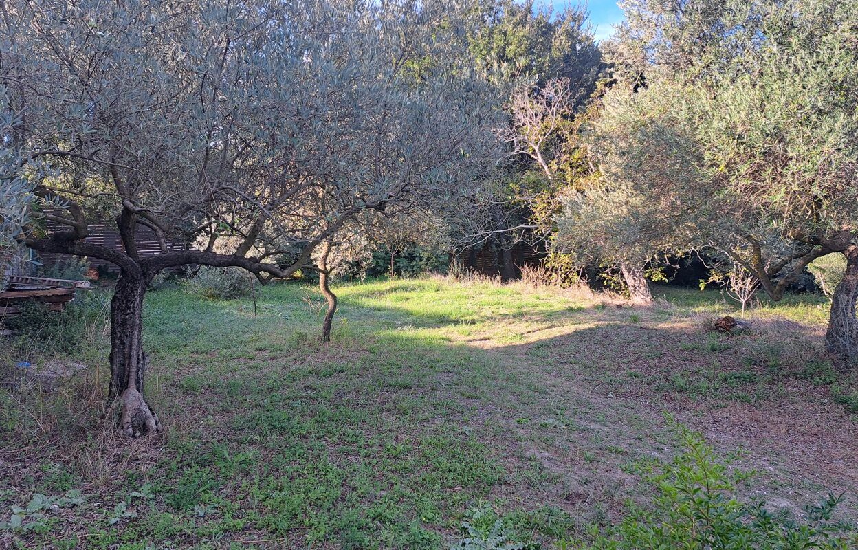 terrain  pièces 877 m2 à vendre à Uzès (30700)