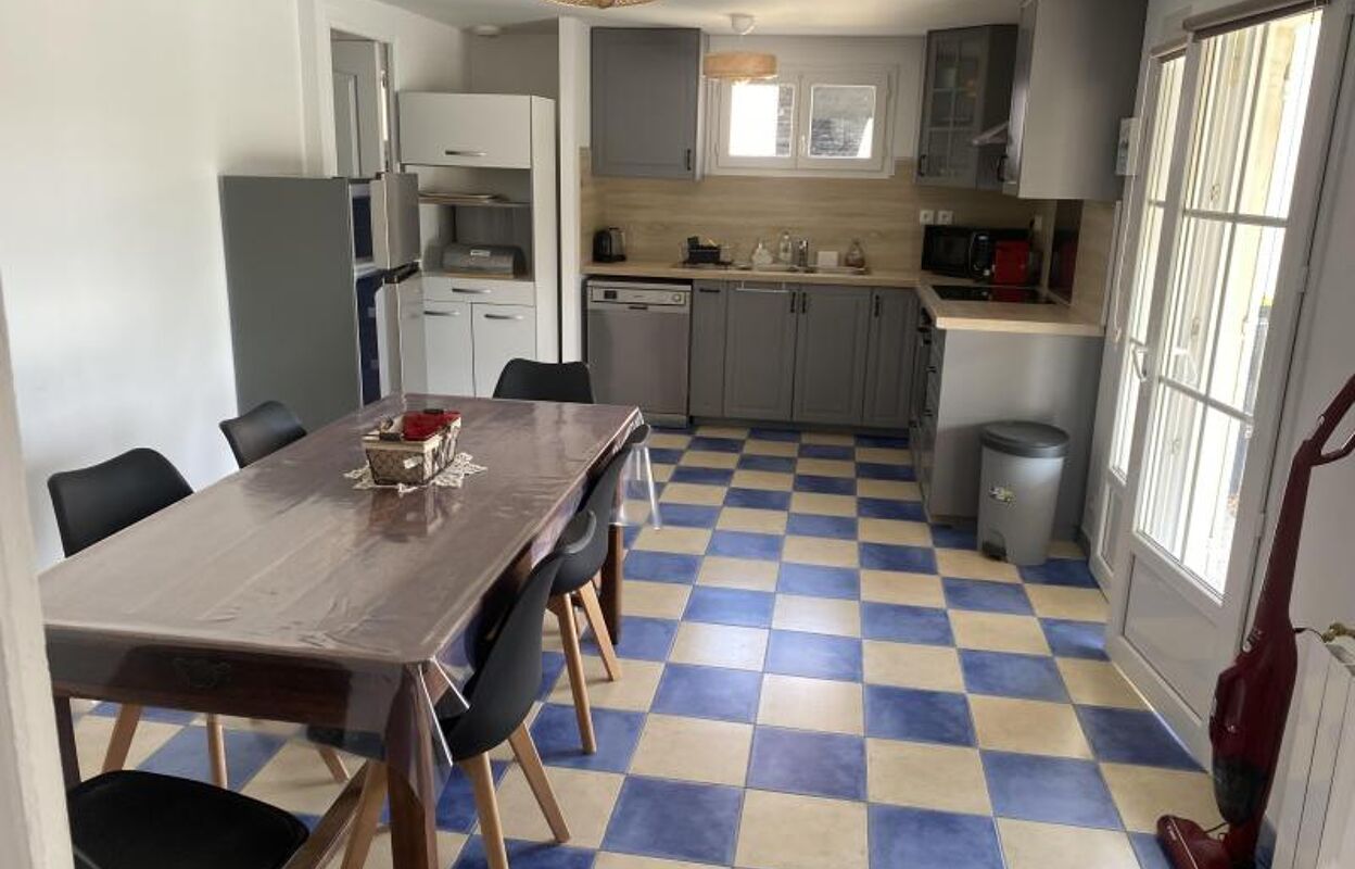 maison 3 pièces 80 m2 à louer à Sallebœuf (33370)