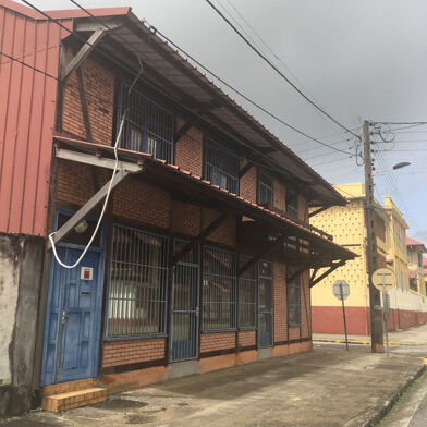 Immeuble  374500 €