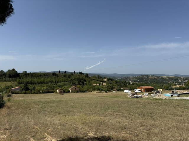 Terrain à bâtir — photo du bien