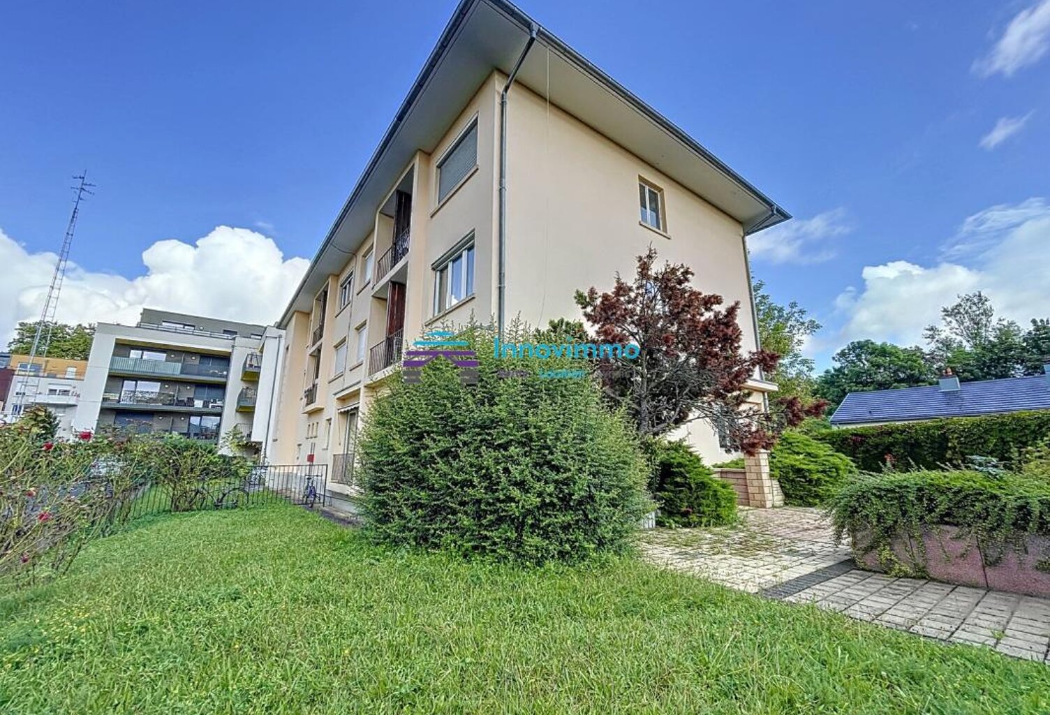 Bureaux en rez-de-jardin / rue de Gerstheim — photo 1