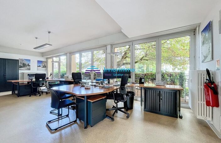 Bureaux en rez-de-jardin / rue de Gerstheim — photo 2