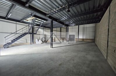 location local industriel 4 210 € CC /mois à proximité de Bondy (93140)