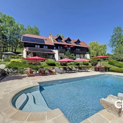 Maison 8 pièces 1500000 €