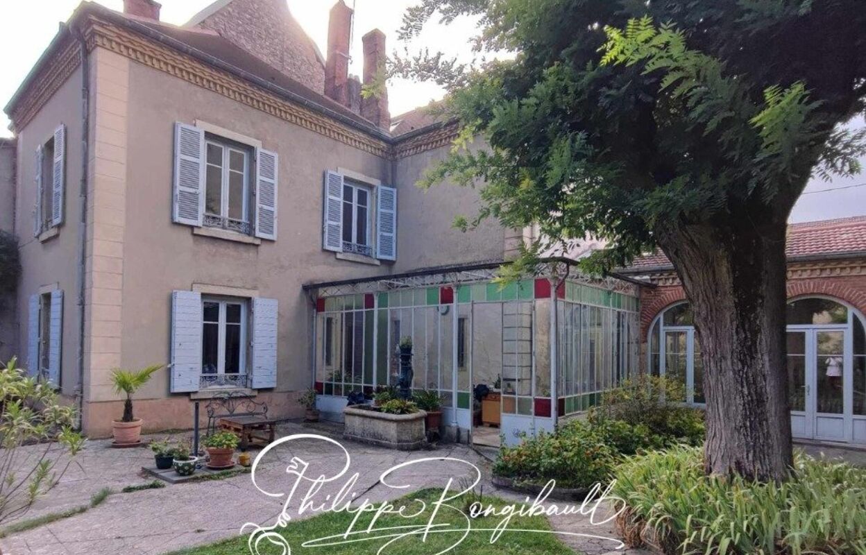 maison 9 pièces 198 m2 à vendre à Crémieu (38460)