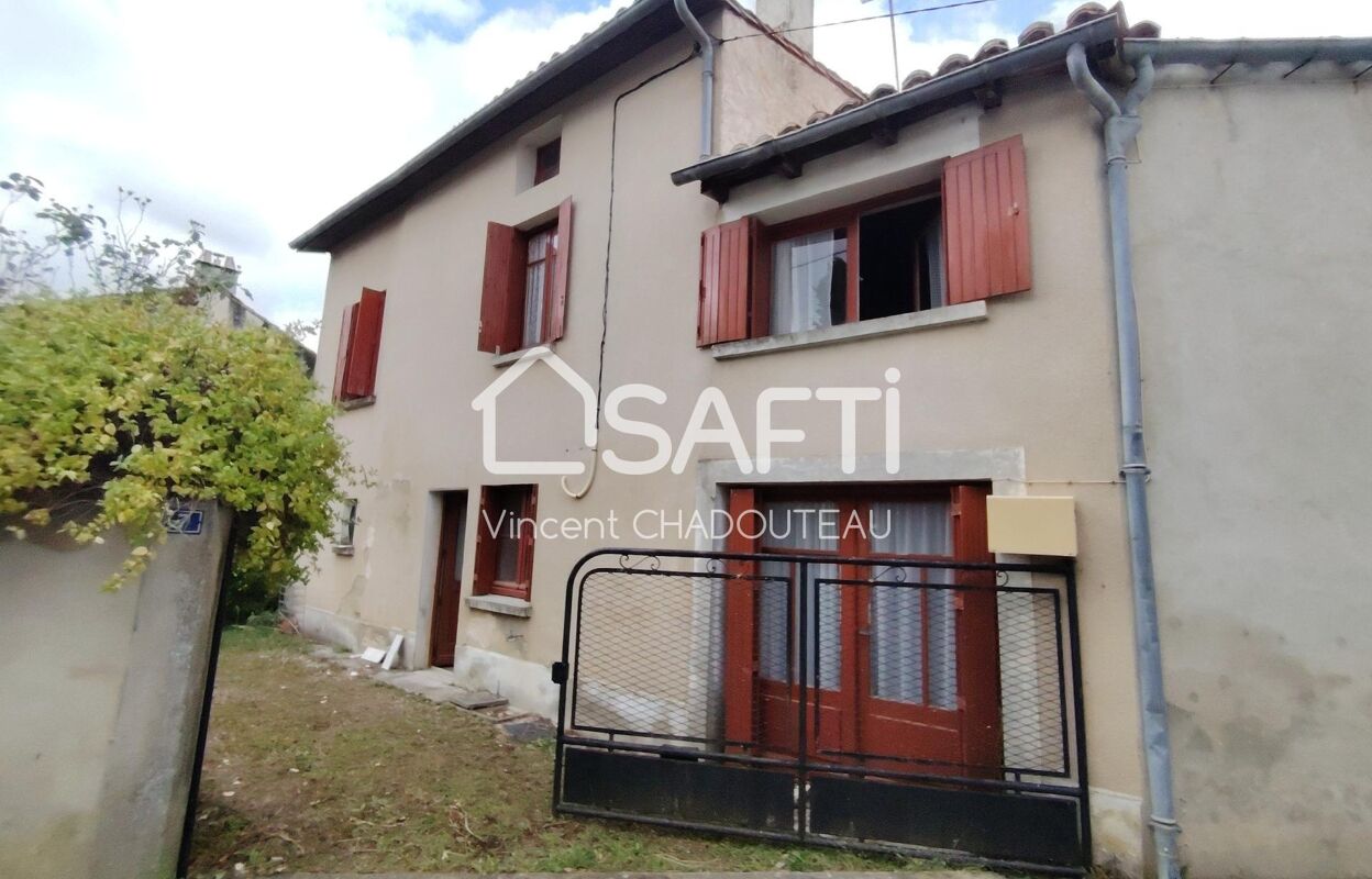 maison 5 pièces 90 m2 à vendre à Saint-Amant-de-Boixe (16330)