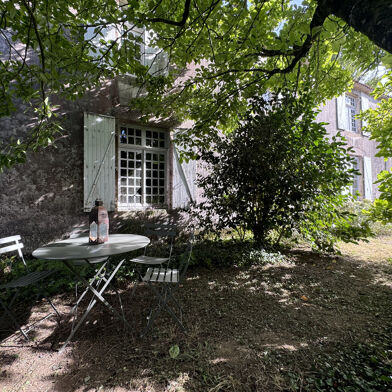 Maison 8 pièces 275 m²