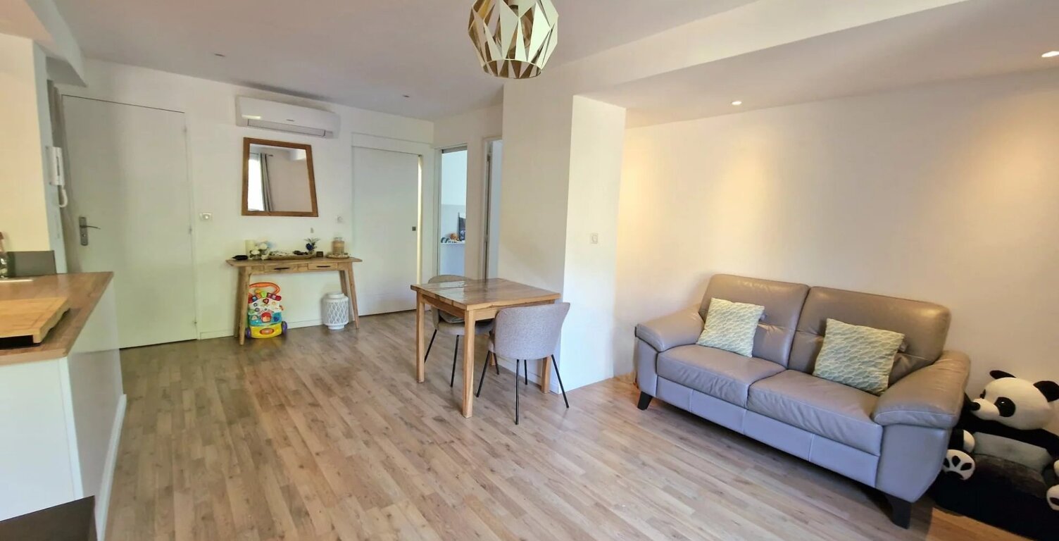 SAINT-RAPHAËL LA LAUVE APPARTEMENT T3  RENOVE BALCONS CAVE — photo 1