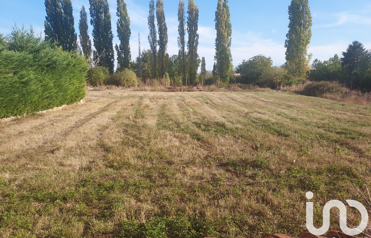 terrain  pièces 1800 m2 à vendre à Agris (16110)