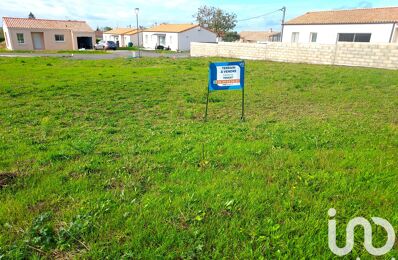 vente terrain 49 500 € à proximité de La Rochefoucauld-en-Angoumois (16110)