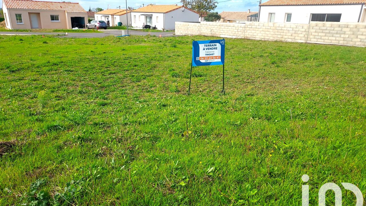 terrain  pièces 542 m2 à vendre à Ruelle-sur-Touvre (16600)