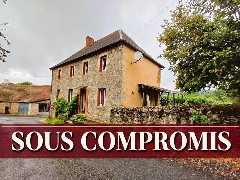 À vendre : maison avec grand jardin au vert (63) — photo 1