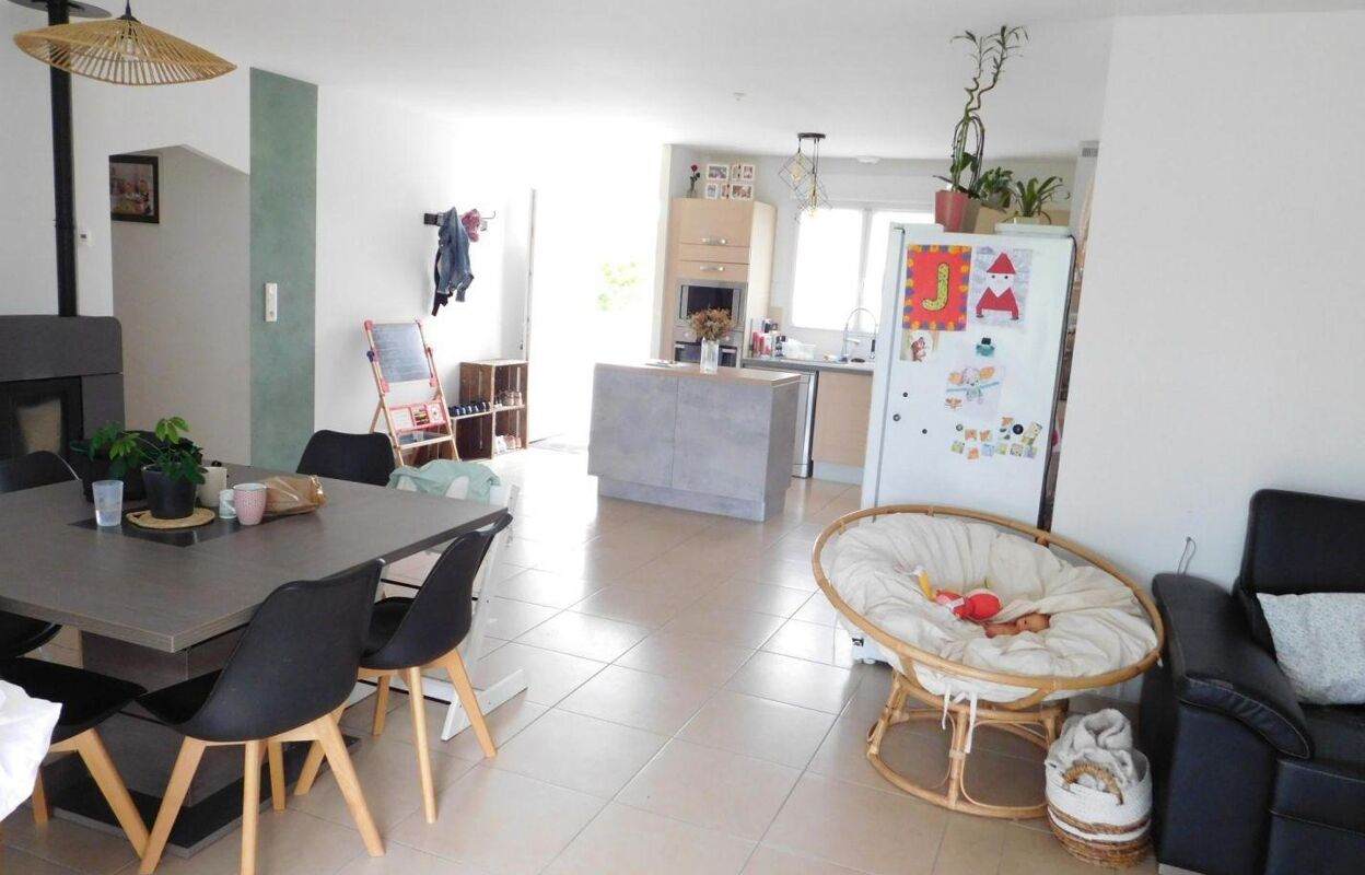 maison 5 pièces 96 m2 à vendre à Saint-Valérien (85570)