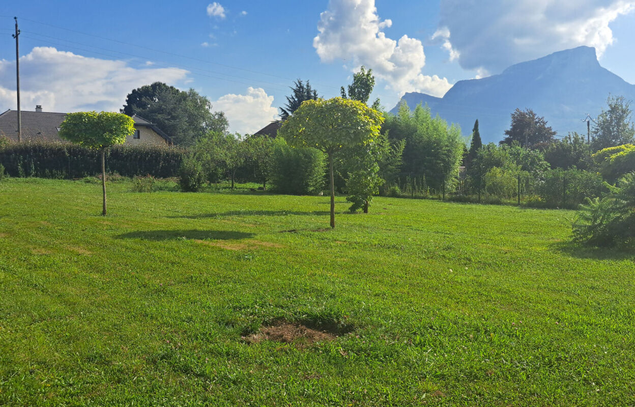 terrain  pièces 648 m2 à vendre à Saint-Jeoire-Prieuré (73190)