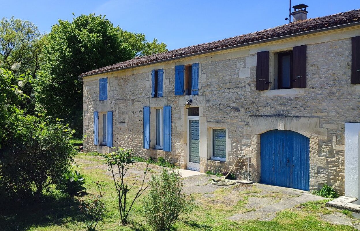 maison 5 pièces 87 m2 à vendre à Saint-Césaire (17770)