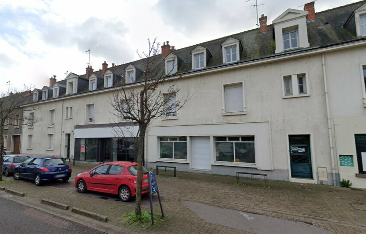 commerce  pièces 400 m2 à vendre à Saint-Pierre-des-Corps (37700)